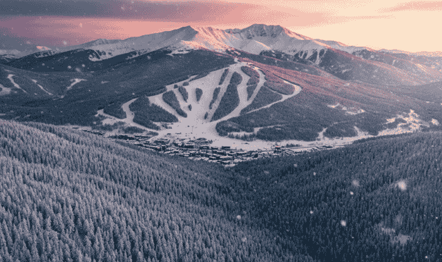 Winter Park Express Amtrak train route: scenic views from Denver – Winter Park Resort, CO with key attractions and schedules
